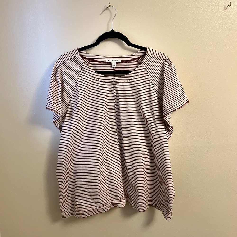 Flutter sleeve red and white striped shirt